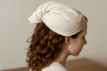 does plopping work for wavy hair - illustration