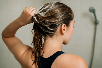 how often should i wash my hair if i workout everyday - illustration