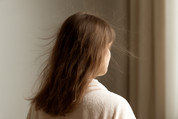 why does hair get static - illustration