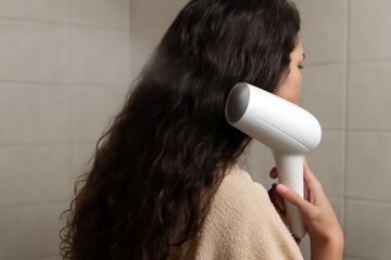 how to add moisture to low porosity hair - illustration