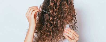Olio per capelli - Guida completa agli oli per capelli naturali ed efficaci