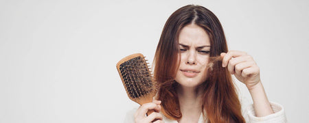 Mulheres com perda de cabelo: causas e tratamentos eficazes para perda de cabelo