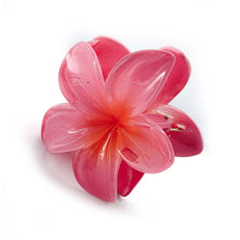 Hårklämma med blomma